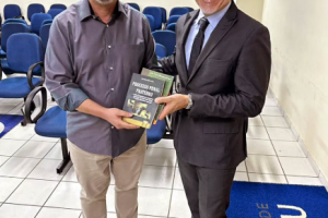 palestra o Professor João Porto